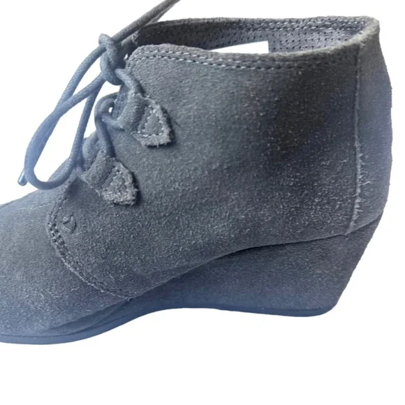 TOMS Kala Grey Suede Wedge Ankle Bootie Boots - Picture 3 of 6